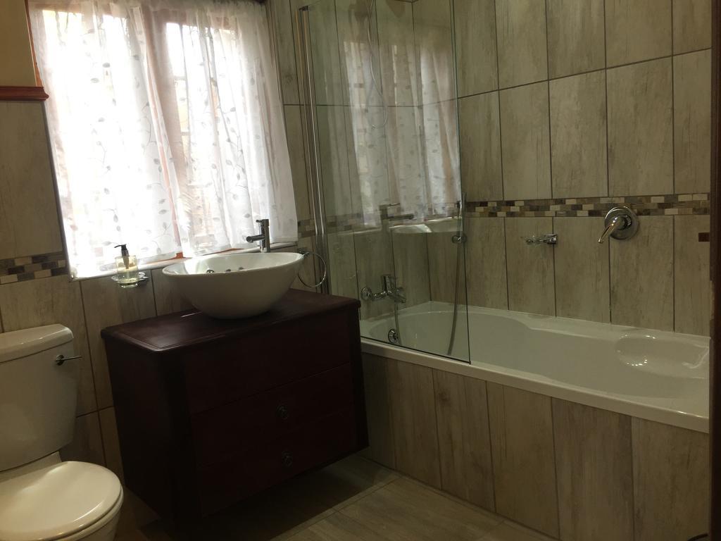 Rozenhof Guest Cottages 조지 외부 사진